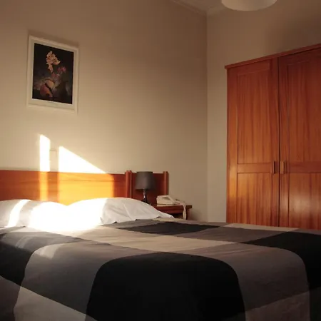 Residencial Dom Manuel بيت ضيافة *