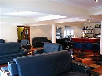 Residencial Dom Manuel بيت ضيافة *