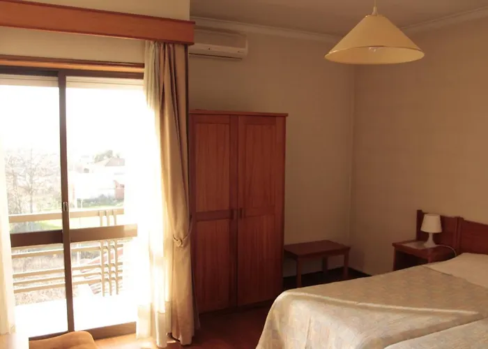 Pensión Residencial Dom Manuel Fafe